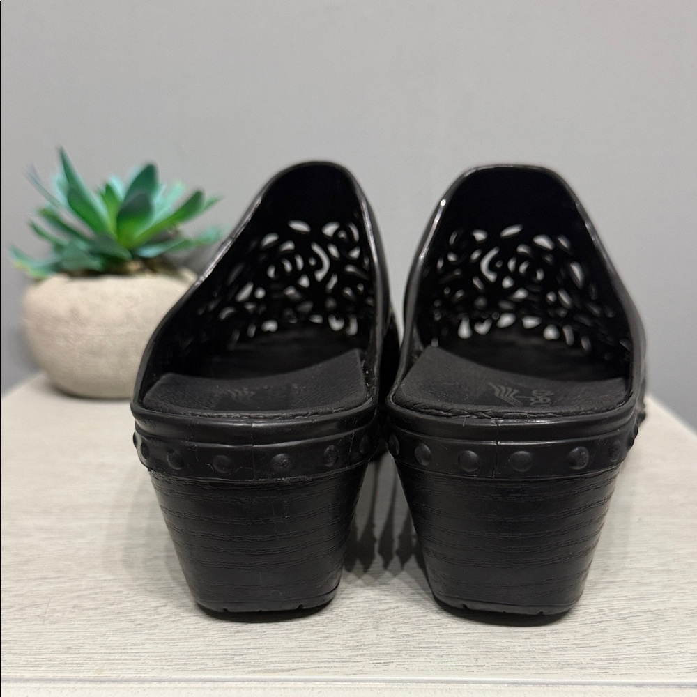 Dansko Pippa Molded Black Clogs Size 38EU / 7.5-8 US Style 1015-020200 - Picture 4 of 8